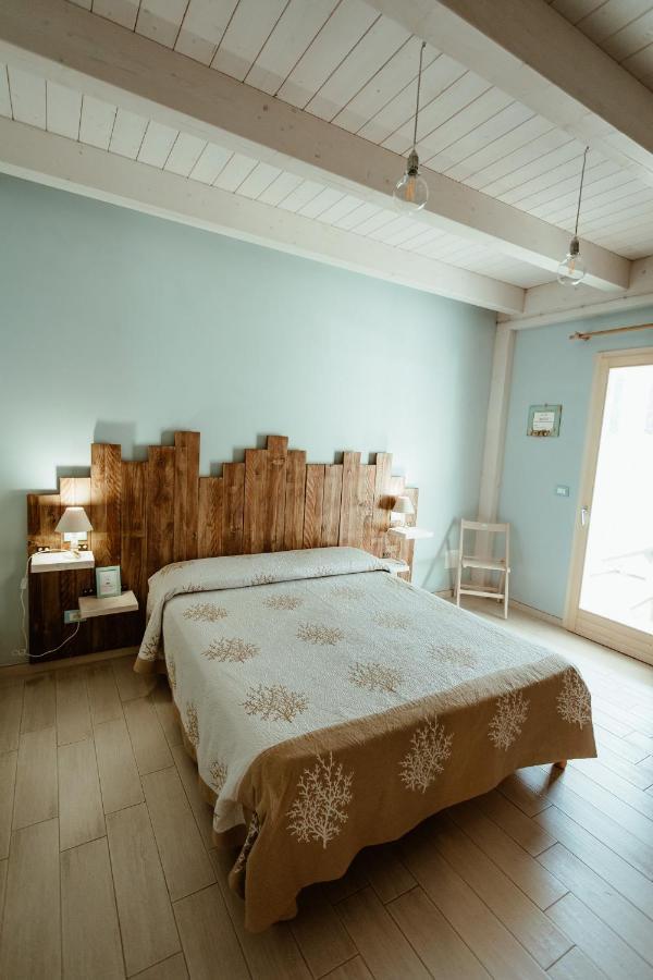 אורטונה B&B Il Mare In Una Stanza מראה חיצוני תמונה