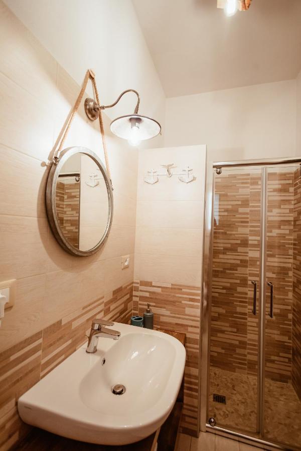 אורטונה B&B Il Mare In Una Stanza מראה חיצוני תמונה